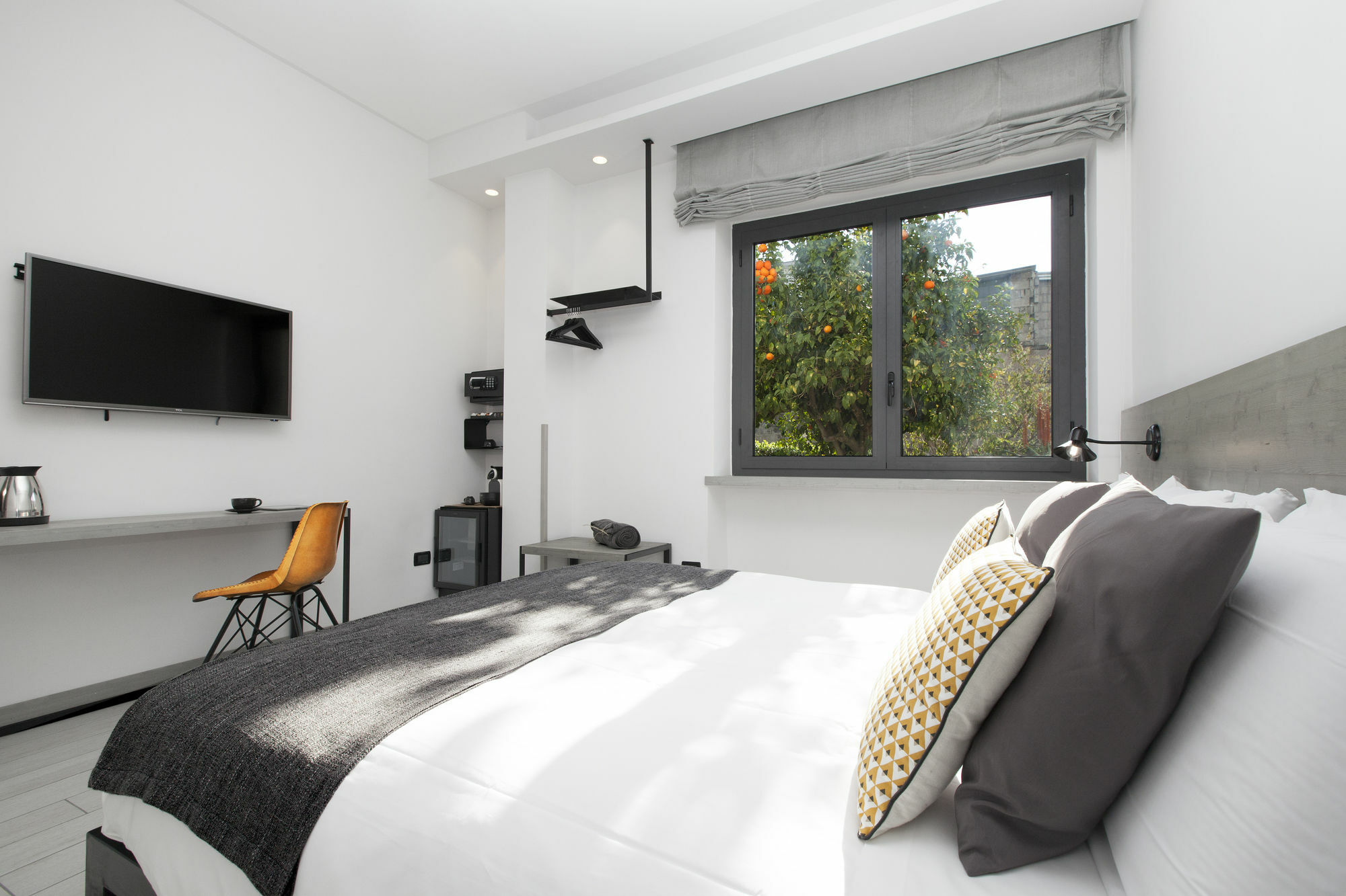 La Ferrovia Guest House Сорренто Экстерьер фото